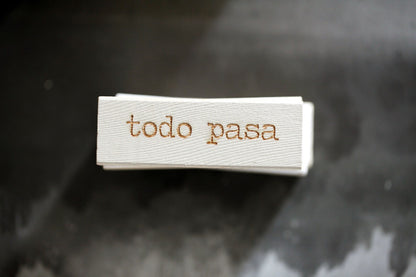 Spanish affirmation mini blocks, Frases en español, desk accessories, regalo para amiga, regalo para amigo, decoracion madera, minimalist